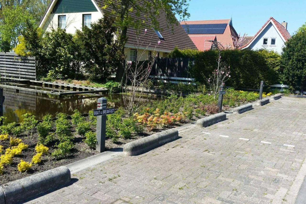 Boat Stoer - Inclusief Sloep Hotel Jutrijp Bagian luar foto